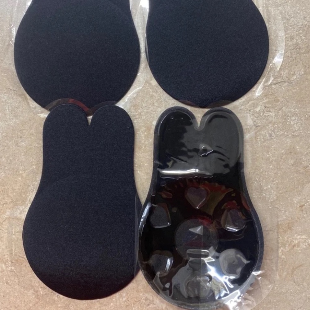2 pair Adhesive petal bra